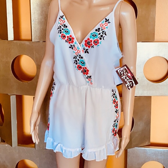 Trixxi Dresses & Skirts - NEW Beautifully Embroidered Romper!